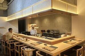 銀座くろ寿　東銀座店 寿司店の内装・外観画像